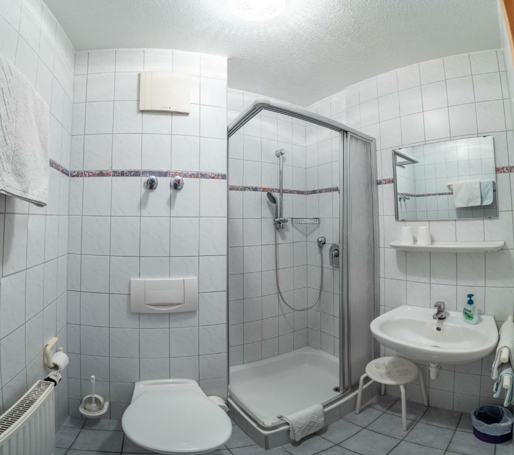 Gaestehaus Marion Dettingen an der Erms エクステリア 写真